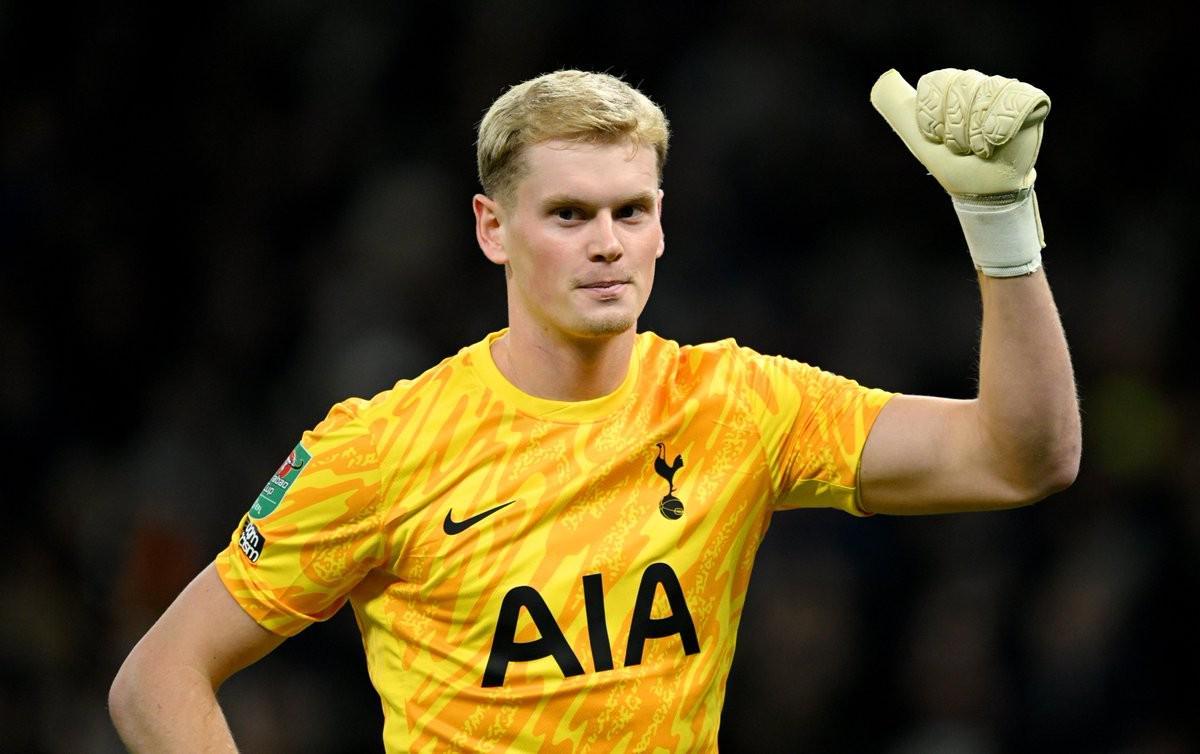 Baccarat-罗马诺：西汉姆联在关注热刺门将金斯基