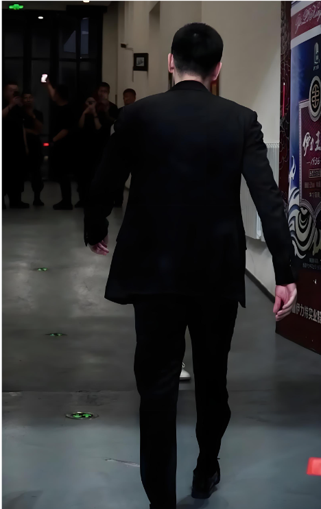 百家乐官方网-杨鸣辞职，辽篮一个时代结束！